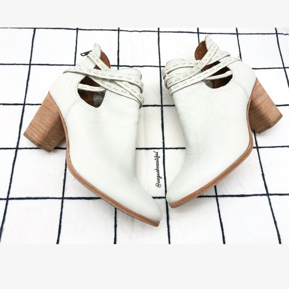 Frye Shoes - Frye Naomi Pickstitch Shootie Block Heel Booties